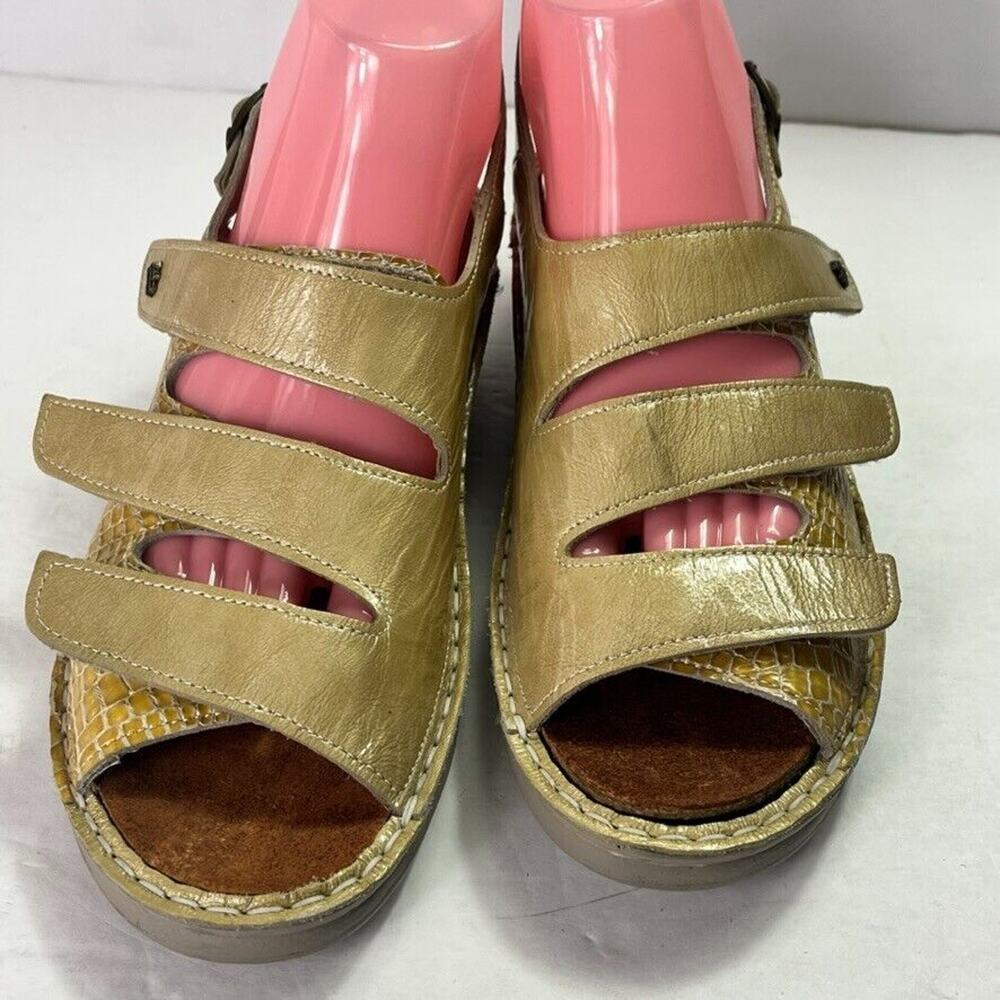 Finn Comfort Sandals Women's Size 36D 6 Jamaica Triple Strap Leather Snake Print